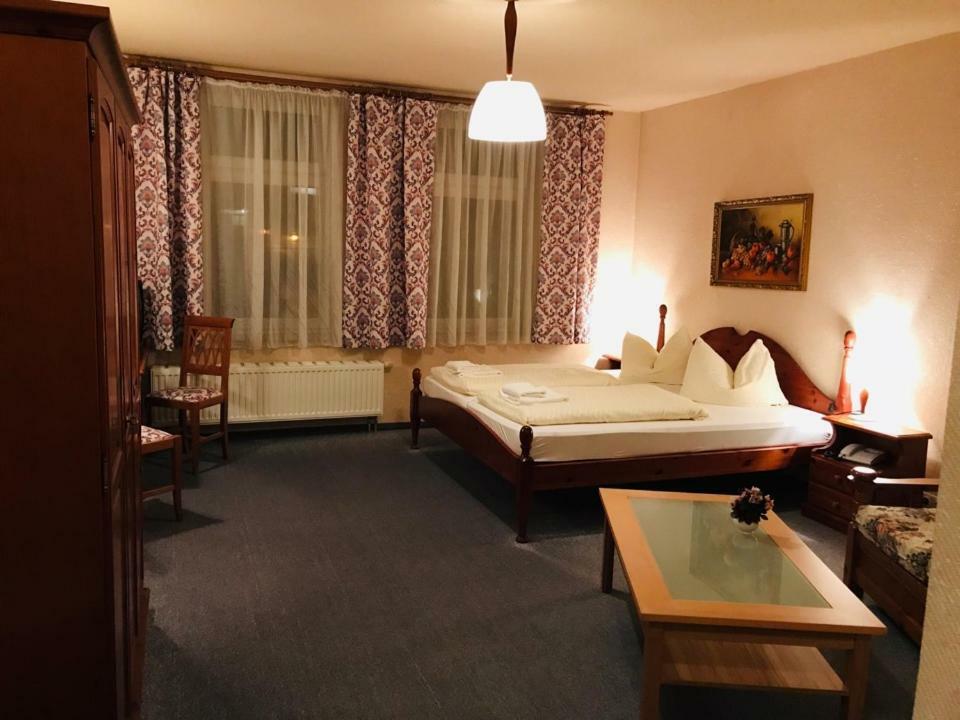 Haus Schlematal Hotel Und Restaurant Bad Schlema Zewnętrze zdjęcie