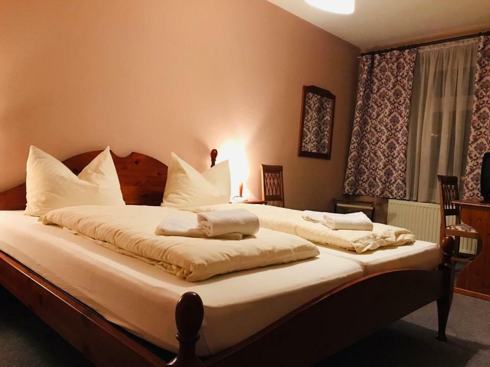 Haus Schlematal Hotel Und Restaurant Bad Schlema Zewnętrze zdjęcie